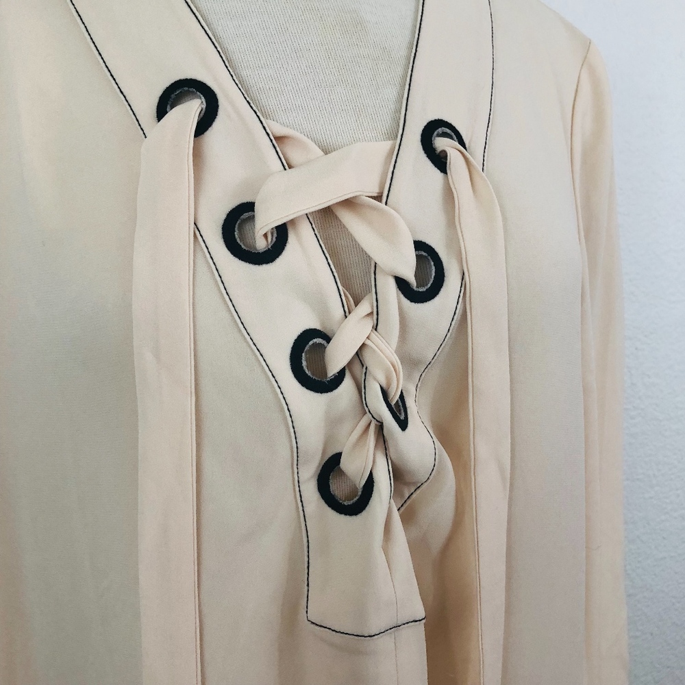 [BCBG] Cream Tonya Lace-Up Tunic Dress - Picture 5 of 8